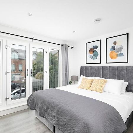 Skyvillion - London Enfield Chase Apartments With Parking & Wifi Dış mekan fotoğraf