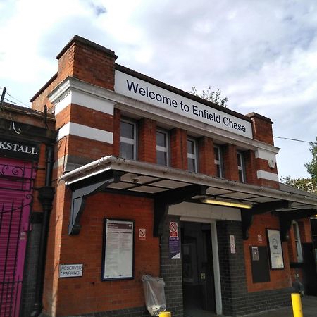 Skyvillion - London Enfield Chase Apartments With Parking & Wifi Dış mekan fotoğraf