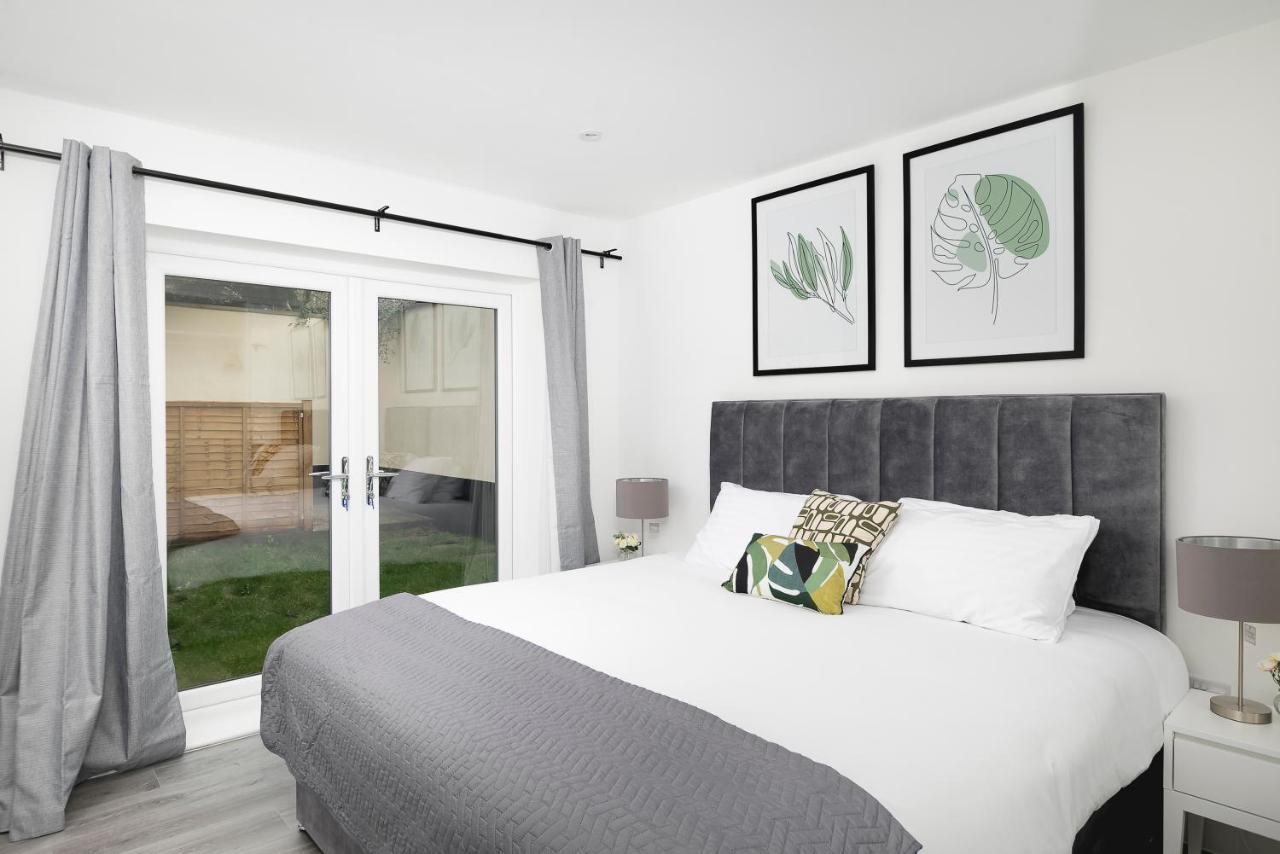 Skyvillion - London Enfield Chase Apartments With Parking & Wifi Dış mekan fotoğraf