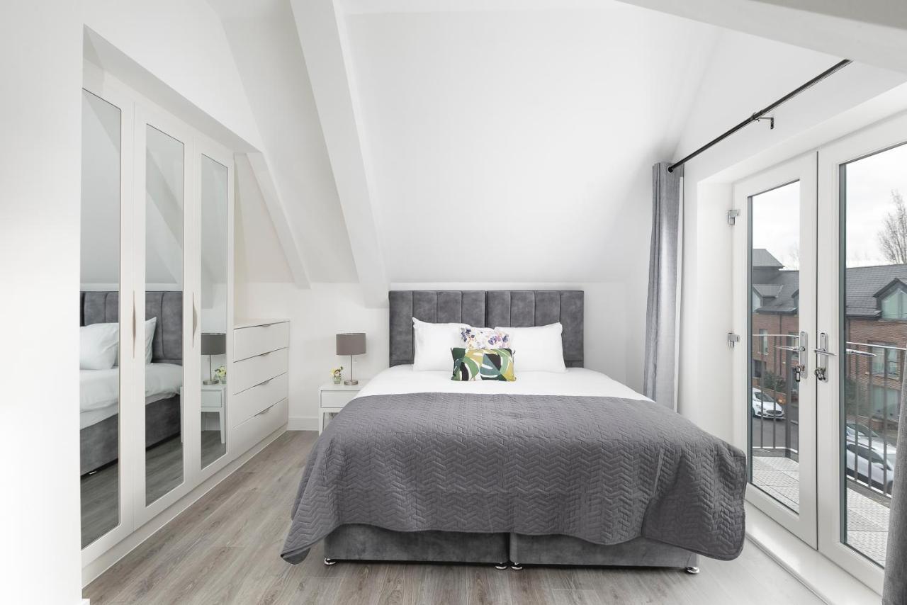 Skyvillion - London Enfield Chase Apartments With Parking & Wifi Dış mekan fotoğraf