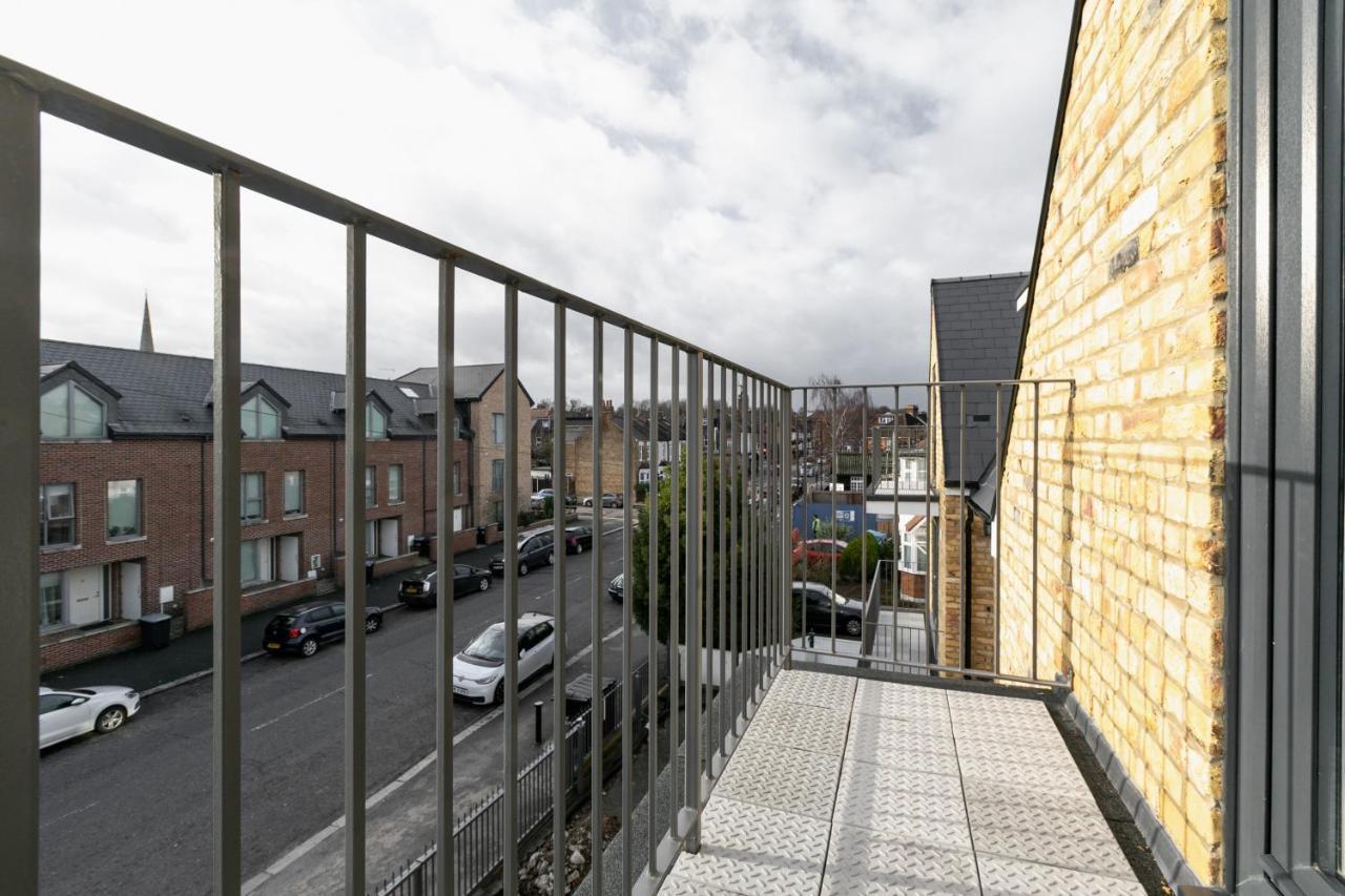 Skyvillion - London Enfield Chase Apartments With Parking & Wifi Dış mekan fotoğraf
