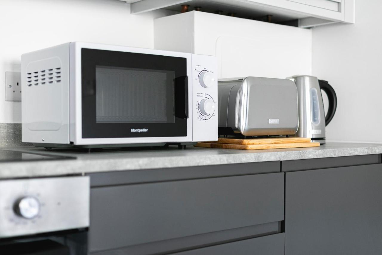 Skyvillion - London Enfield Chase Apartments With Parking & Wifi Dış mekan fotoğraf