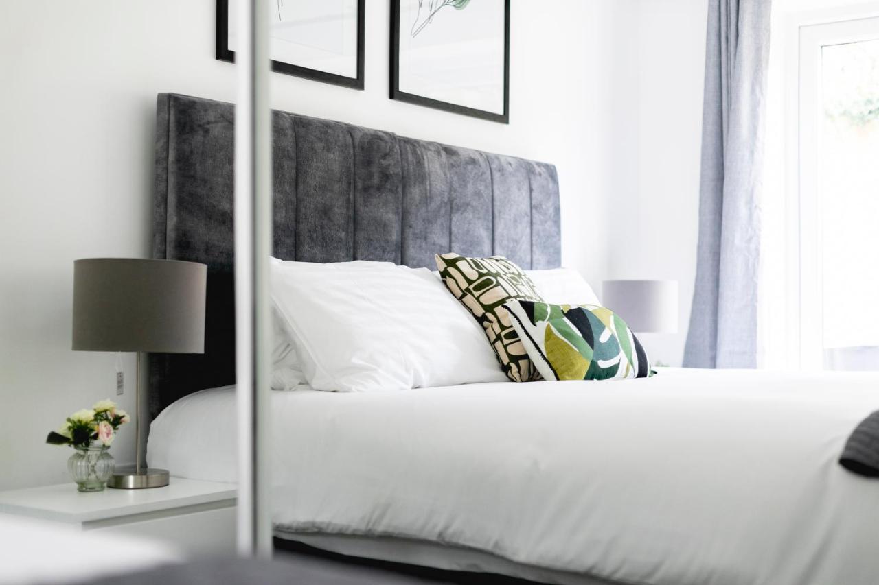 Skyvillion - London Enfield Chase Apartments With Parking & Wifi Dış mekan fotoğraf